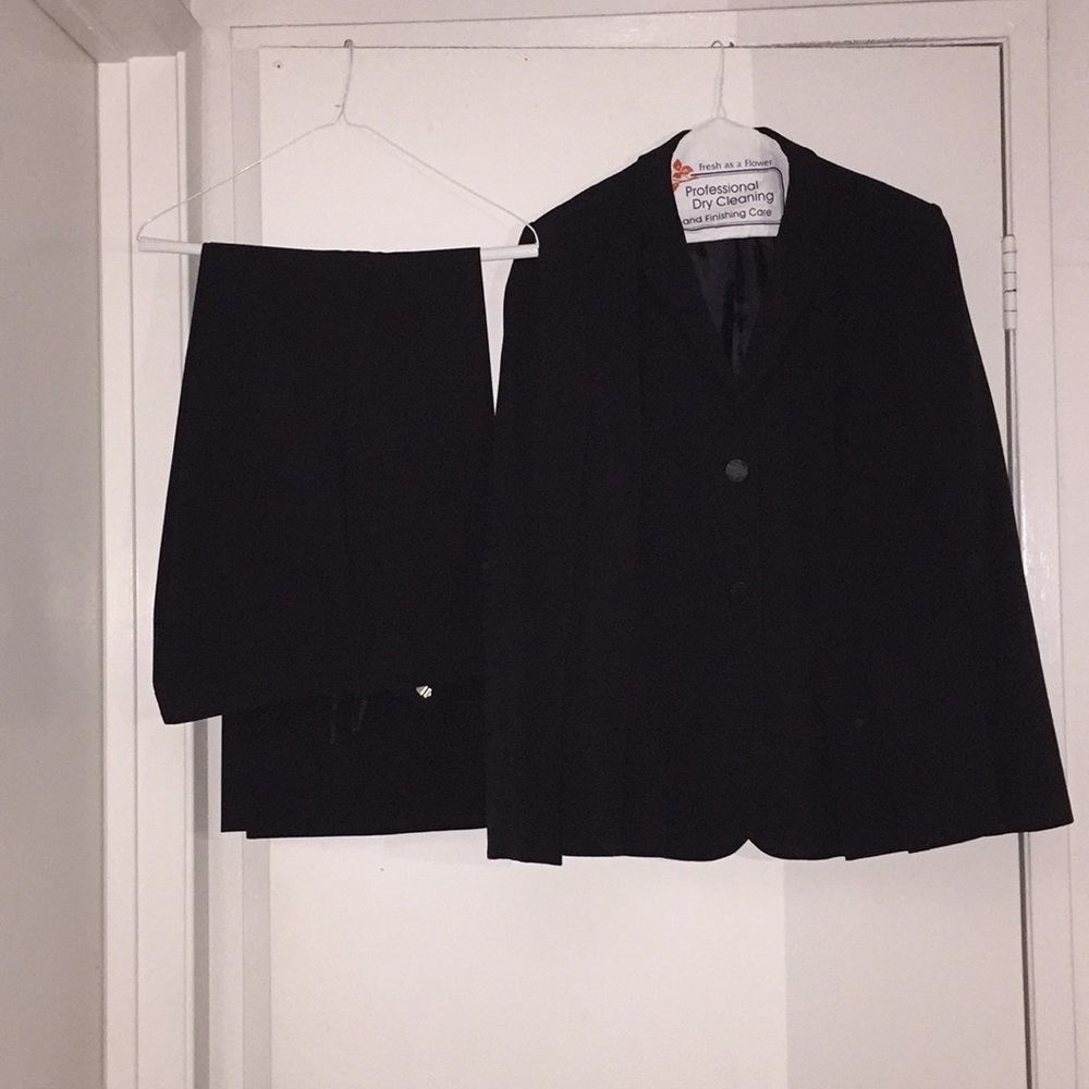 Calvin Klein - Black Suit (2pc Set)